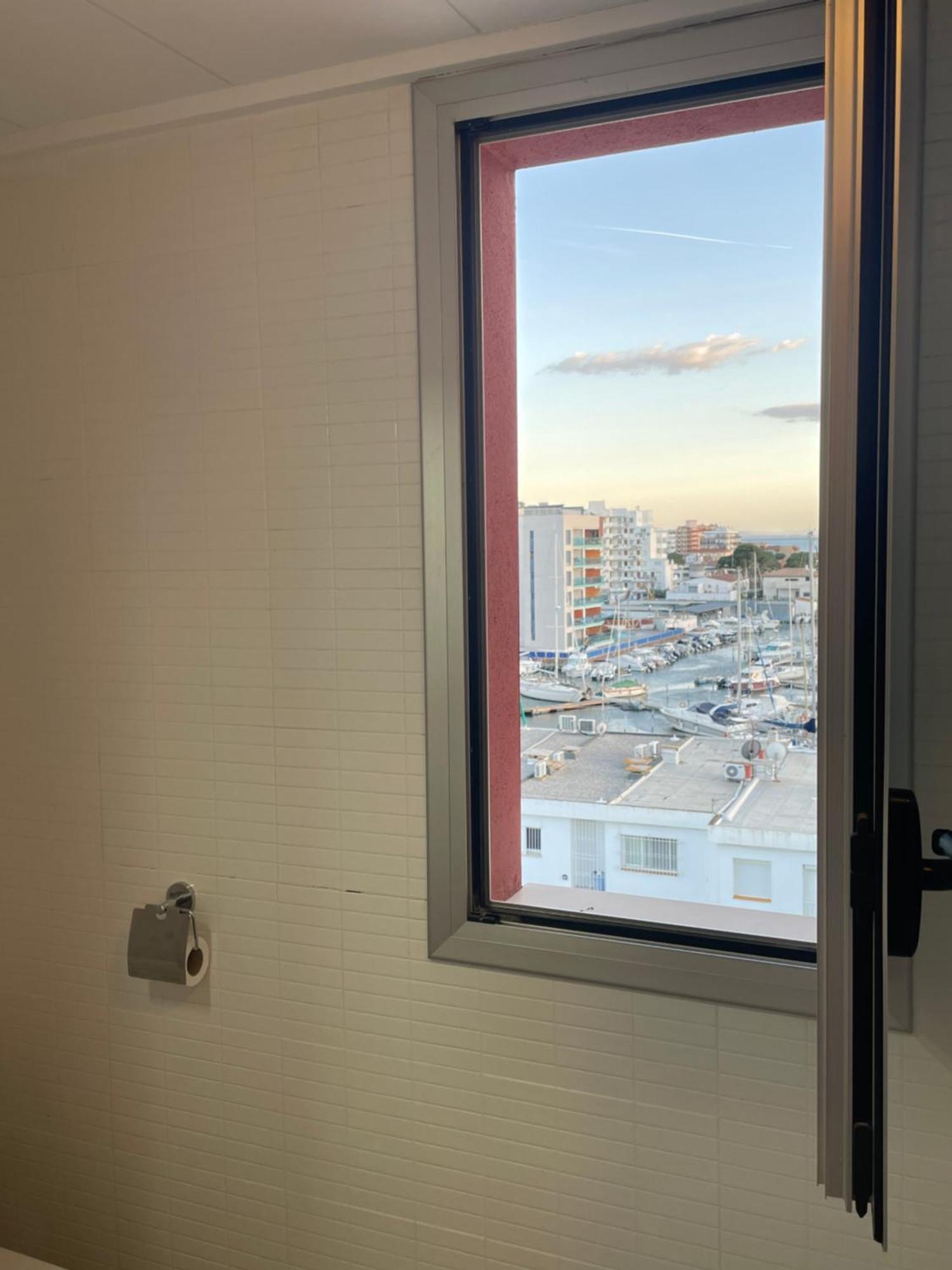 Magnifico Apartamento Cerca De La Playa Con Piscina - 罗萨斯 外观 照片